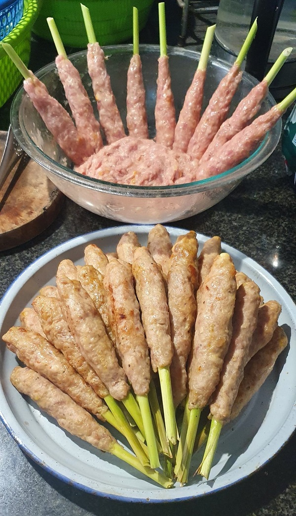 Cửa hàng bán nem lụi Huế tại Hà Nội giá tốt