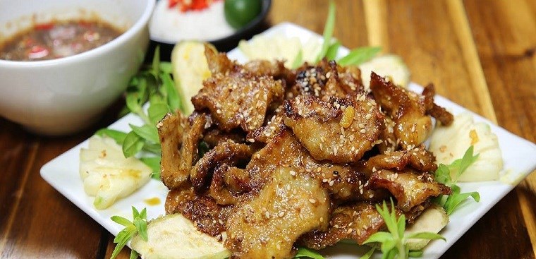 Nầm lợn nướng sa tế