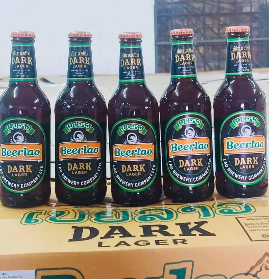 Két bia lào chai đen 330ml - 840k