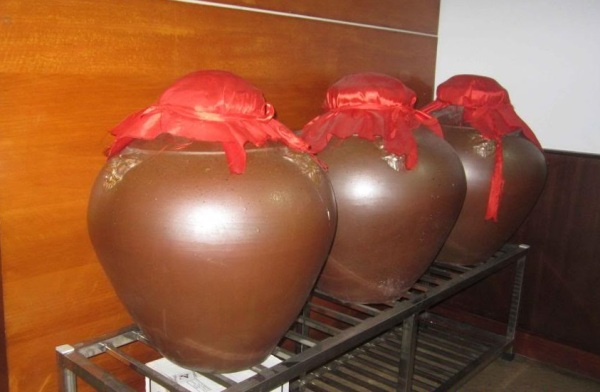 Cách người dân nơi đây làm ra rượu