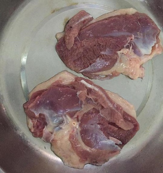 Vì sao nên chọn mua ức vịt tươi