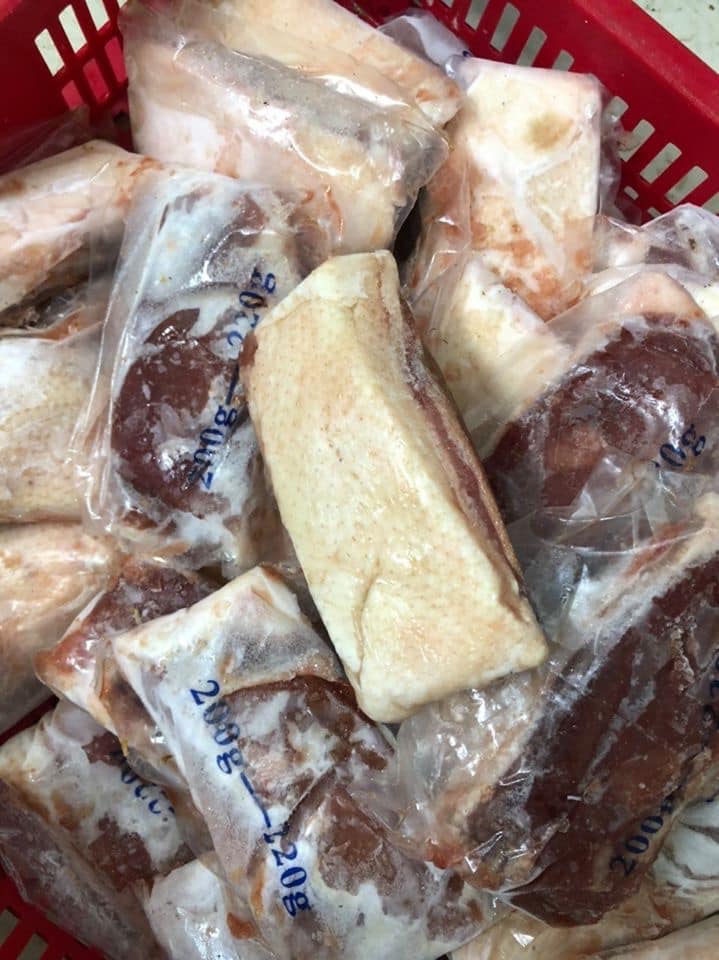 Cửa hàng bán ức vịt tươi sạch tại Hà Nội