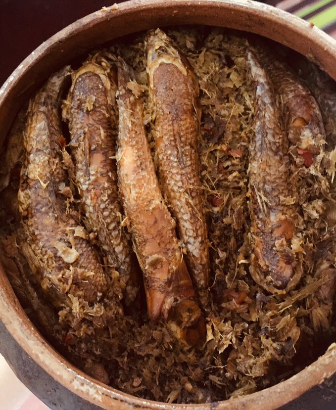 Giá niêu cá bống kho 1kg